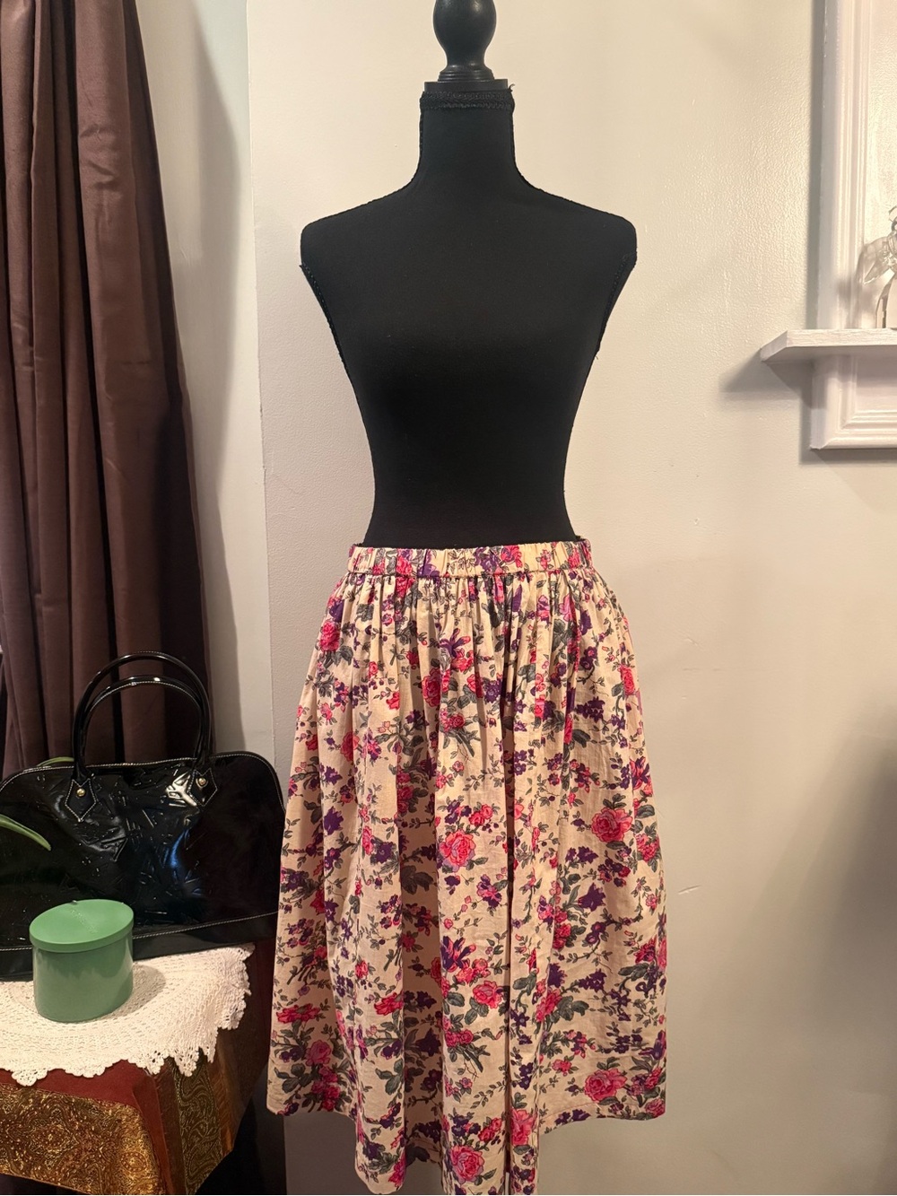 Anthony Richards Cream Floral Gathered Skirt with Pink & Purple Flowers